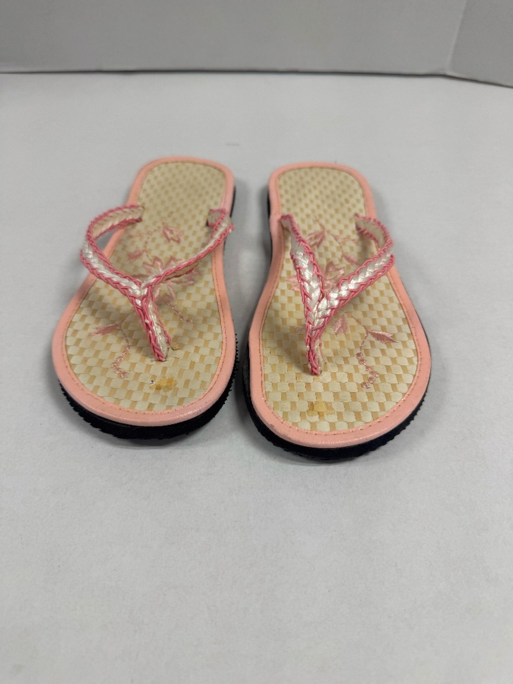 Beautiful Bamboo Seagrass Footbed Flip Flop - Size 7.5.